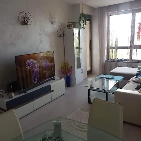 Sunny Lavanda 1st Line Apartment Golden Sands