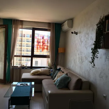 Sunny Lavanda 1st Line Apartment Goldstrand